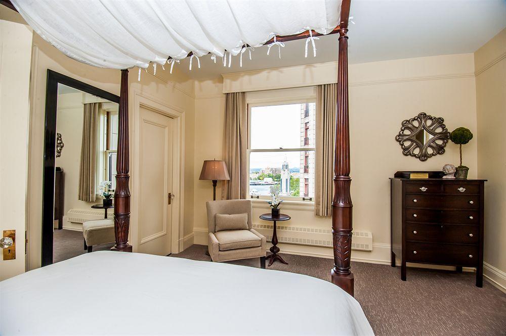 The At The Union Club Of British Columbia Hotel