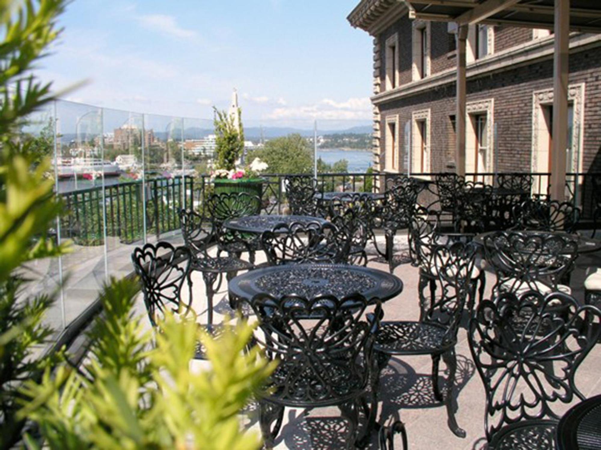 The At The Union Club Of British Columbia 4*