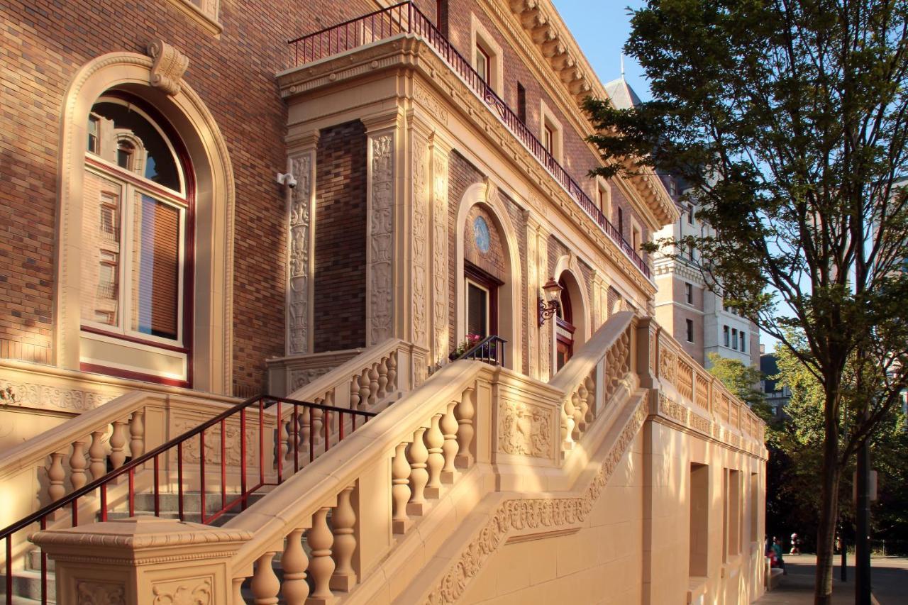 The At The Union Club Of British Columbia