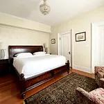 The Inn At The Union Club Of British Columbia