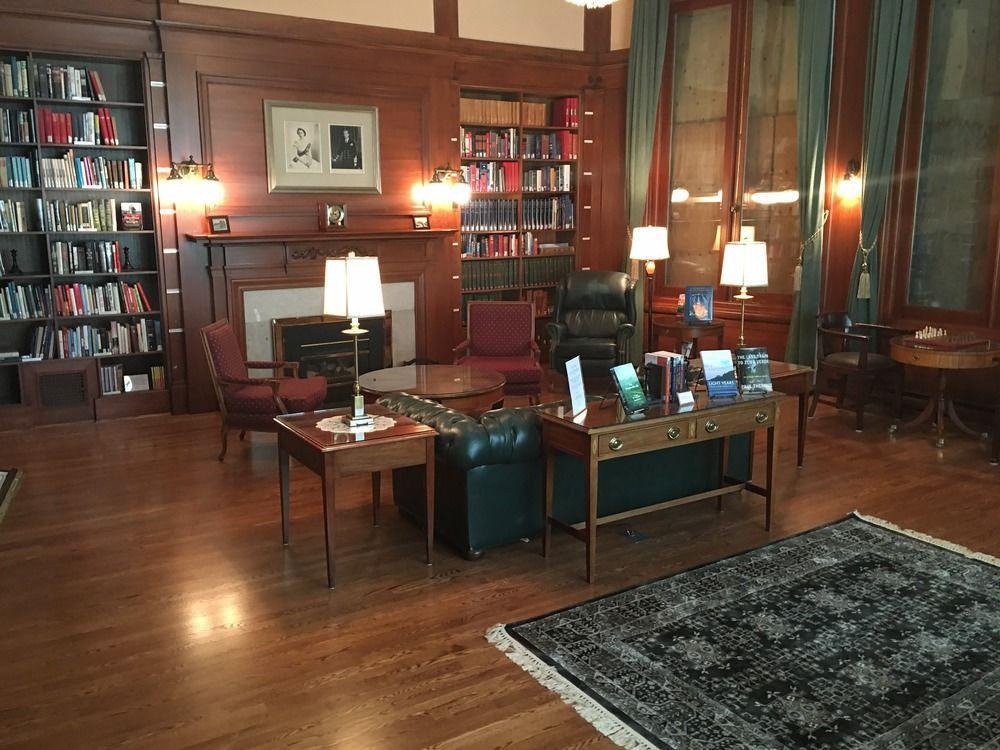 Hotel The At The Union Club Of British Columbia